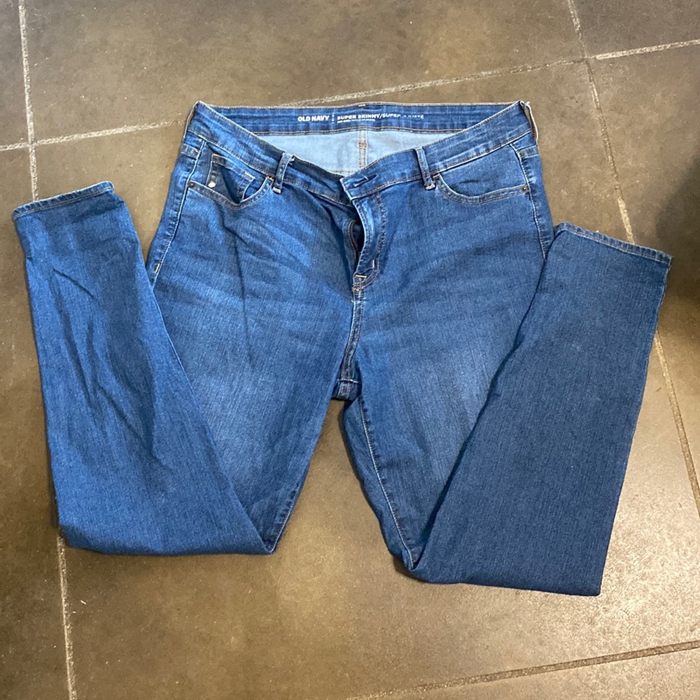 Dark blue Old Navy super skinny denim